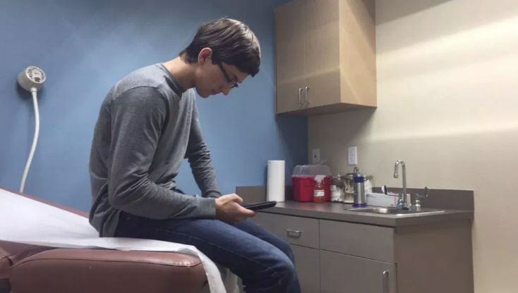 Teenager Gets Vaccinated Against Parents Wishes