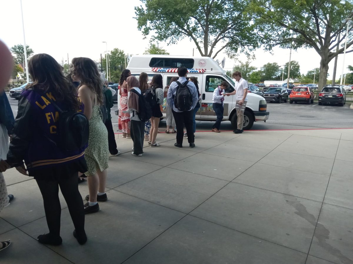 Seniors enjoyed ice cream outside of the school. Photo Credit: Rita Yost