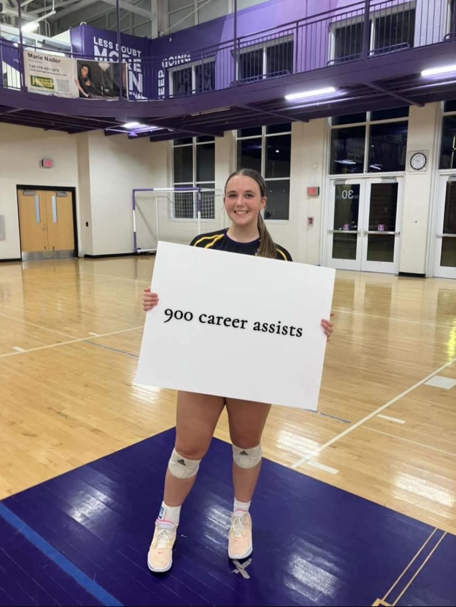 Senior setter Erin Boyer reached 900 career assists.