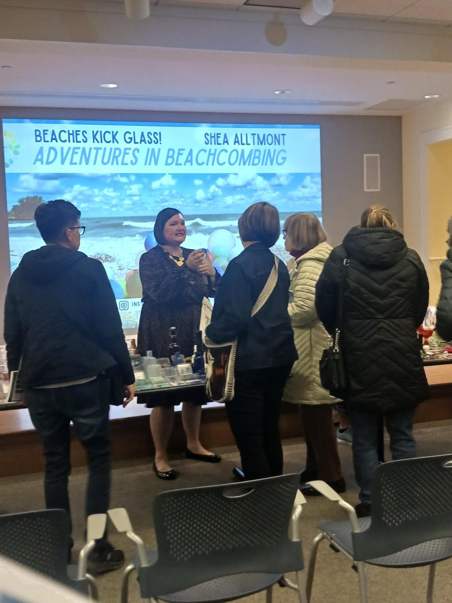 Shea Alltmont answers participants' questions about beachcombing.