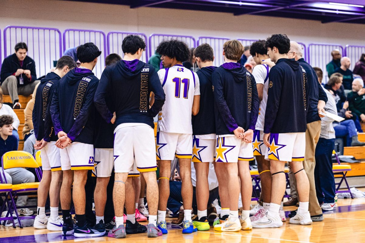 Lakewood sorts things out during the timeout.