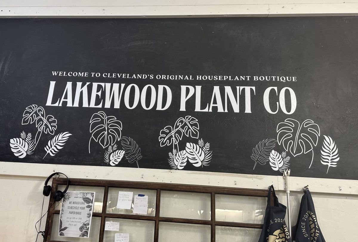 The Lakewood Plant Company welcoming sign.