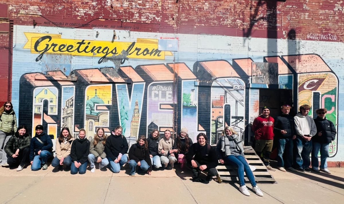 The German class strikes a pose in front of Cleveland art.